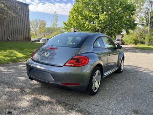 Used 2012 Volkswagen Beetle 2.5 FWD image 7
