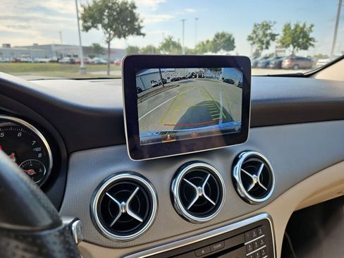 Used 2020 Mercedes-Benz GLA 250 image 13