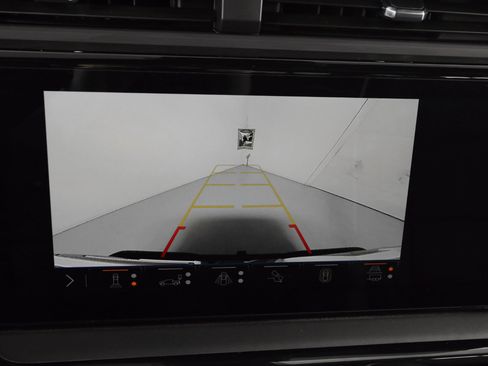 Used 2025 GMC Sierra 2500 AT4X image 22