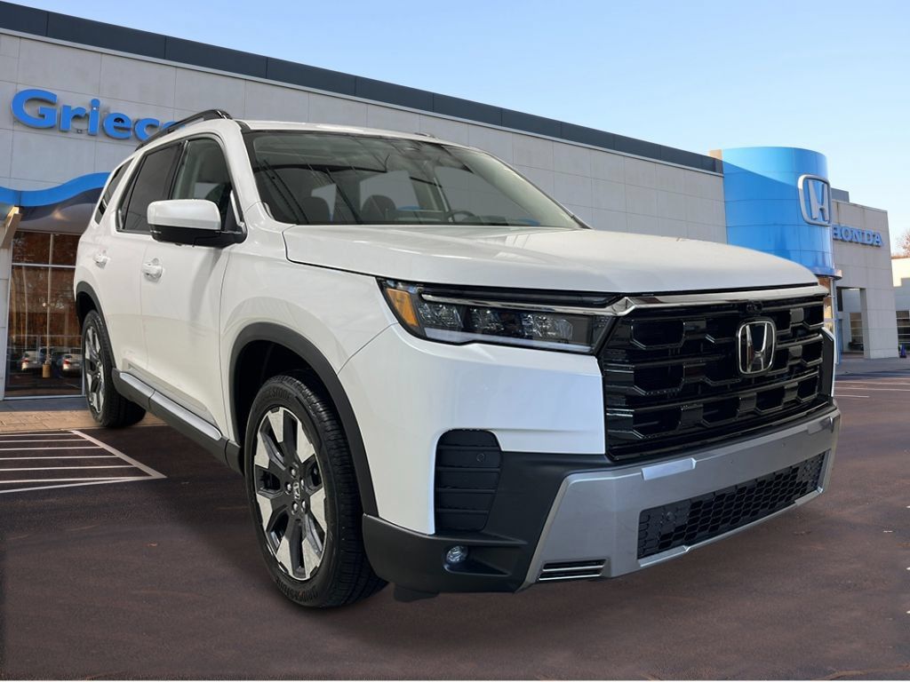 New 2026 Honda Pilot Touring image 9