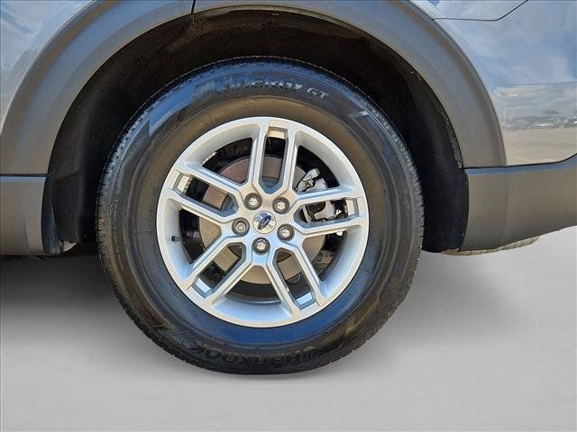 Used 2025 Ford Explorer Active RWD image 25