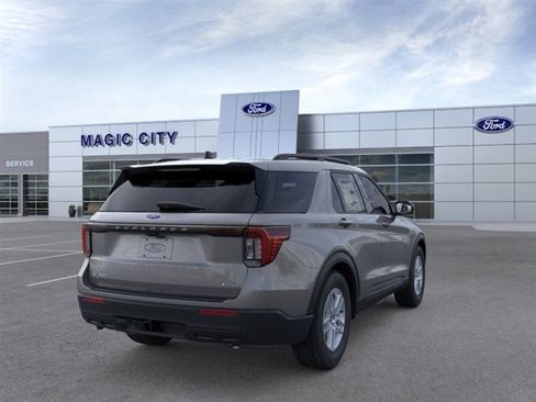 New 2026 Ford Explorer Active AWD/4WD image 8