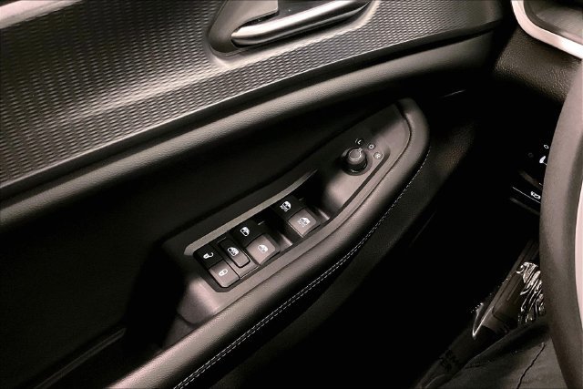 Used 2023 Jeep Grand Cherokee Altitude AWD/4WD image 39