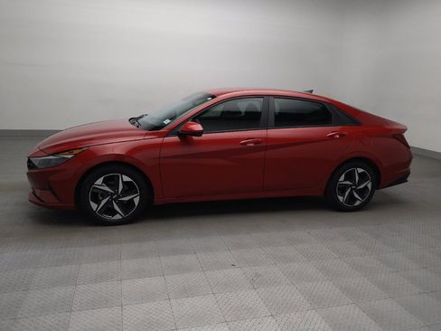 Used 2023 Hyundai Elantra SEL w/ Convenience Package FWD image 2