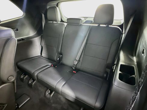 Used 2025 Buick Enclave Preferred FWD image 28