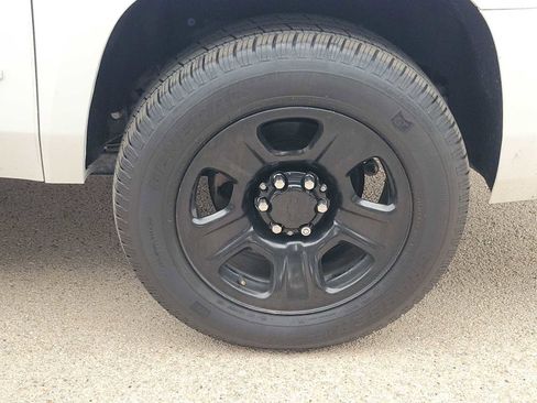 Used 2019 Chevrolet Suburban Premier AWD/4WD image 12