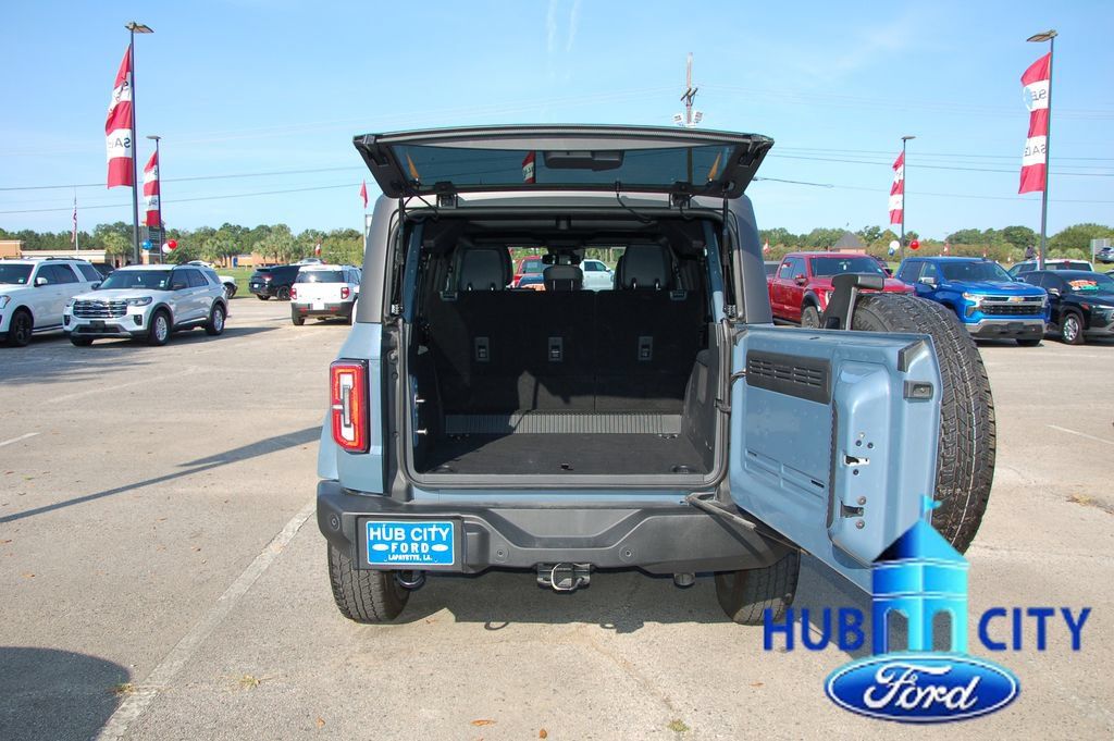 Used 2024 Ford Bronco Outer Banks AWD/4WD image 22