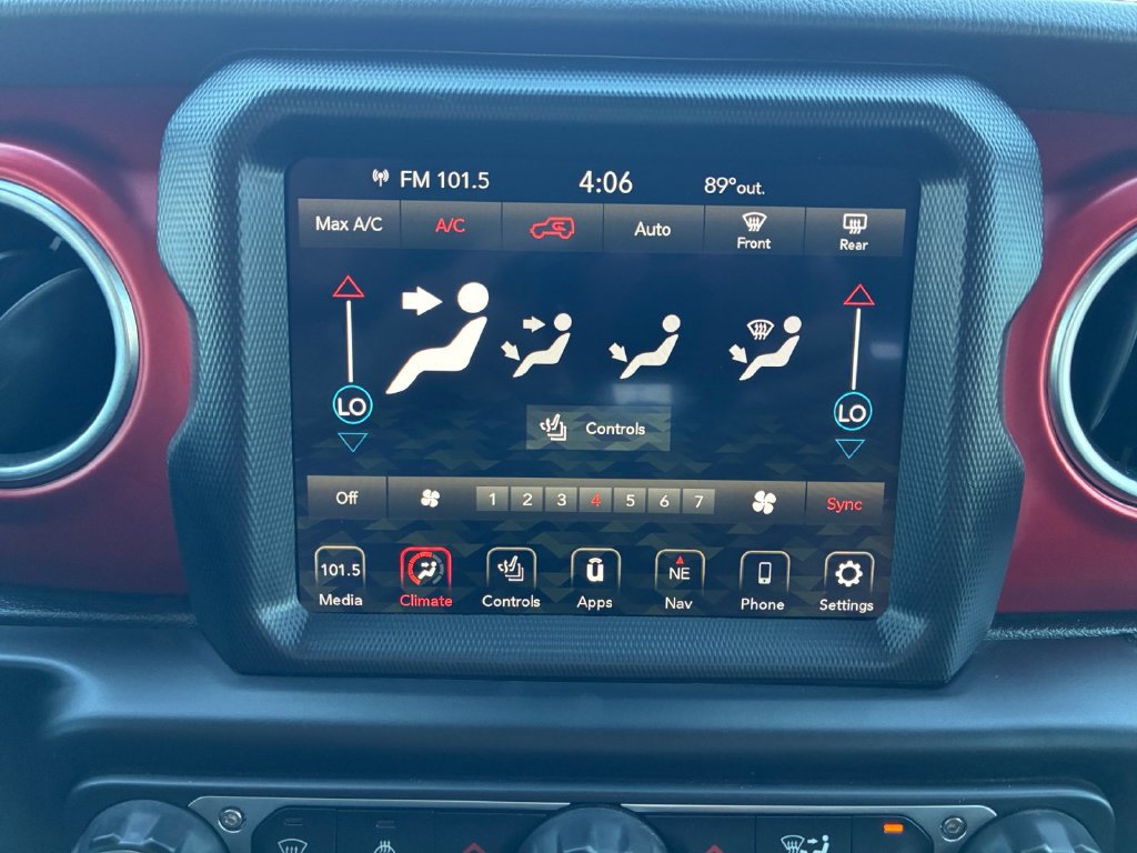Used 2020 Jeep Wrangler Unlimited Rubicon AWD/4WD image 4