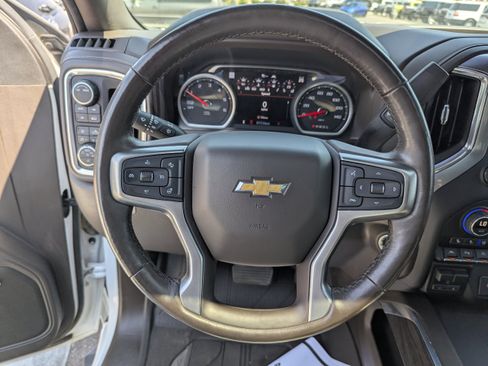 Used 2020 Chevrolet Silverado 1500 LTZ w/ LTZ Premium Package AWD/4WD image 16