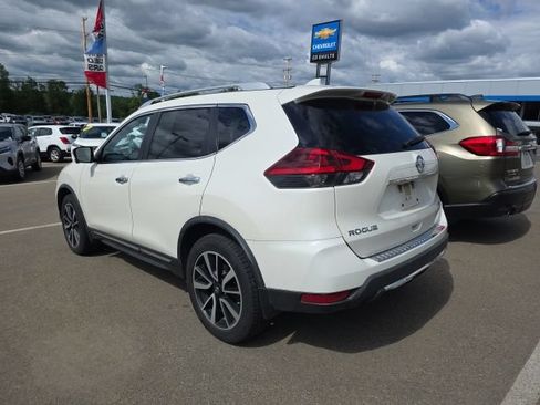 Used 2018 Nissan Rogue SL w/ Premium Package AWD/4WD image 8