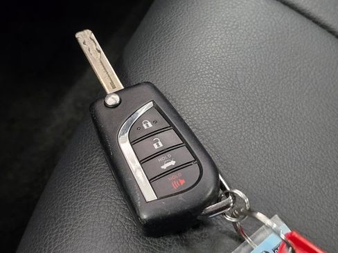 Certified 2024 Toyota Camry SE image 31