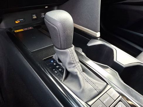 Used 2025 Toyota Camry LE image 15