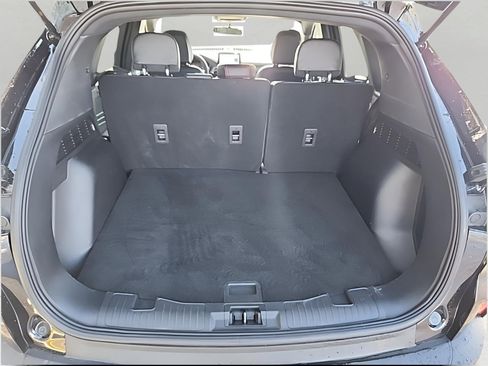 Certified 2025 Ford Escape ST-Line image 12