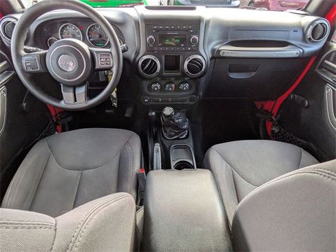 Certified 2017 Jeep Wrangler Unlimited Sport image 19