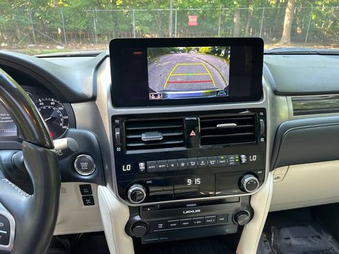 Used 2023 Lexus GX 460 Premium w/ Premium Package AWD/4WD image 20