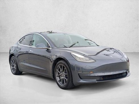 Used 2020 Tesla Model 3 Long Range image 3
