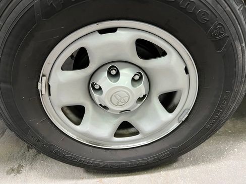 Used 2023 Toyota Tacoma SR AWD/4WD image 42