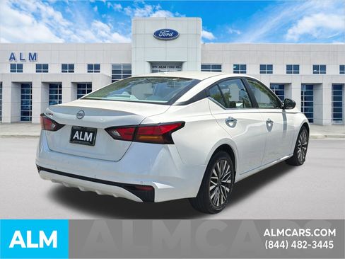 Used 2025 Nissan Altima 2.5 SV FWD image 5