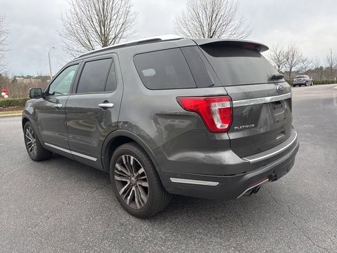 Used 2018 Ford Explorer Platinum image 4