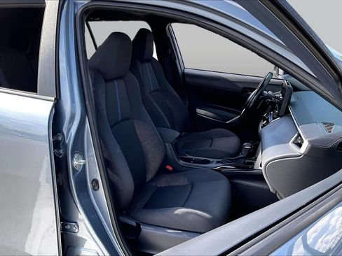Used 2023 Toyota Corolla Cross AWD Hybrid image 8