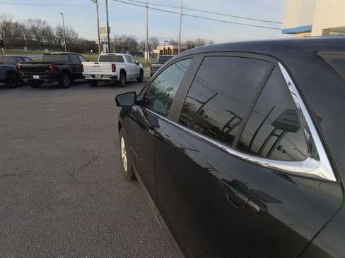 Used 2024 Chevrolet Equinox LT image 22