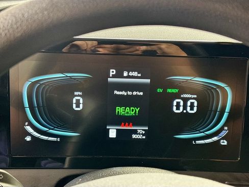 Certified 2025 Kia Sportage LX AWD/4WD image 15