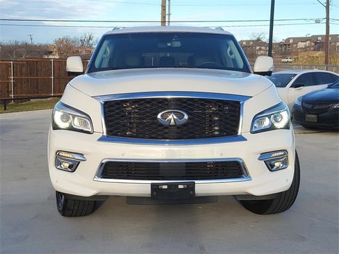 Used 2017 INFINITI QX80 Base w/ Driver Assistance Package image 2