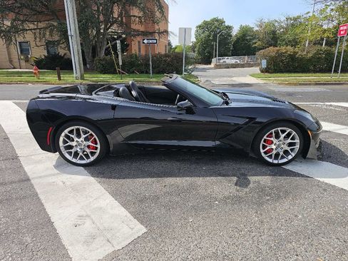 Used 2018 Chevrolet Corvette Stingray Convertible w/ 2LT Preferred Equipment Group image 4