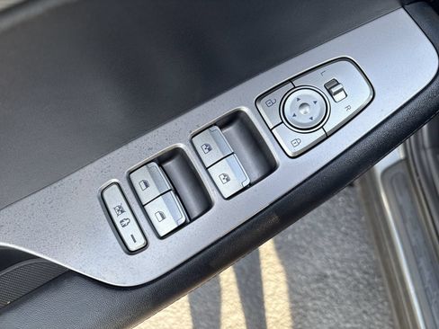 Used 2025 Hyundai Palisade SEL FWD image 15