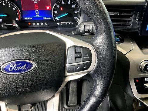 Used 2021 Ford Explorer XLT RWD image 15