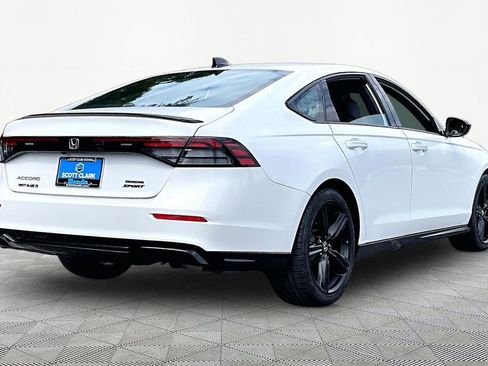 Used 2024 Honda Accord Sport image 6