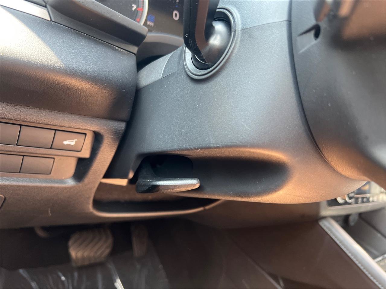 Used 2022 Mitsubishi Outlander SE AWD/4WD image 40