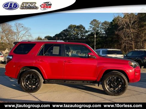 Used 2016 Toyota 4Runner SR5 RWD image 7
