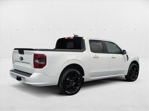 New 2025 Ford Maverick Lobo image 2