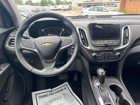 Used 2021 Chevrolet Equinox Premier FWD image 18