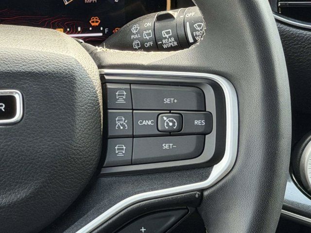Used 2022 Jeep Wagoneer Series I w/ Convenience Group I AWD/4WD image 24