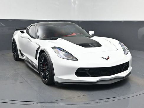 Used 2016 Chevrolet Corvette Z06 w/ 3LZ Preferred Equipment Group RWD image 21