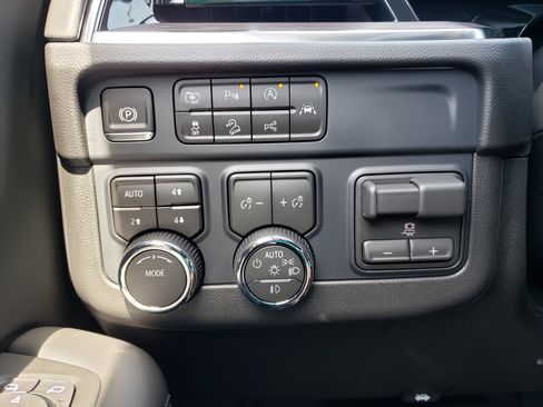 New 2026 Chevrolet Tahoe Z71 w/ Comfort Package image 16