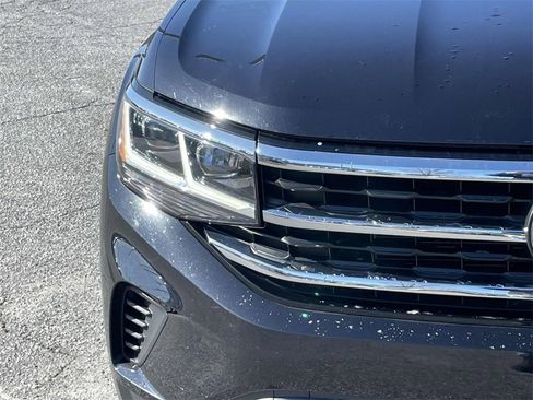 Certified 2022 Volkswagen Atlas SEL image 9