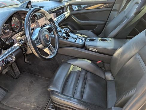 Used 2017 Porsche Panamera 4 w/ Premium Package image 12