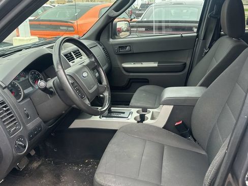 Used 2011 Ford Escape XLT w/ Class II Trailer Tow Pkg AWD/4WD image 16