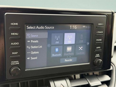 Used 2019 Toyota RAV4 LE w/ All Weather Liner Package AWD/4WD image 28