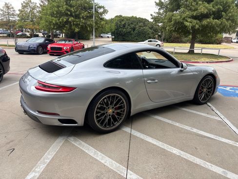 Used 2017 Porsche 911 Carrera S RWD image 8