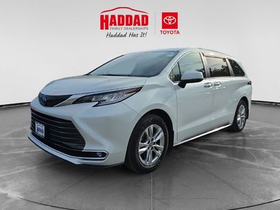 Used 2022 Toyota Sienna Limited