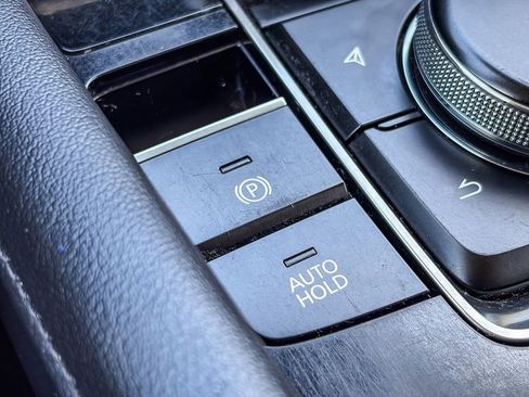 Used 2025 MAZDA MAZDA3 s image 31