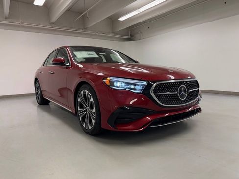 New 2026 Mercedes-Benz E 450 4MATIC Sedan image 7