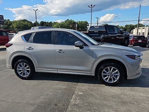 Used 2024 MAZDA CX-5 AWD 2.5 S w/ Select Package image 2