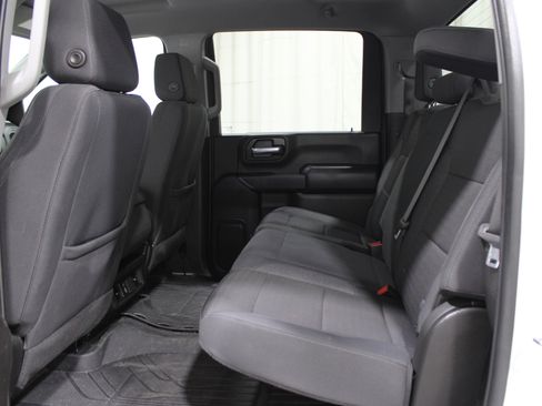 Used 2024 Chevrolet Silverado 2500 Custom w/ Custom Value Package image 23