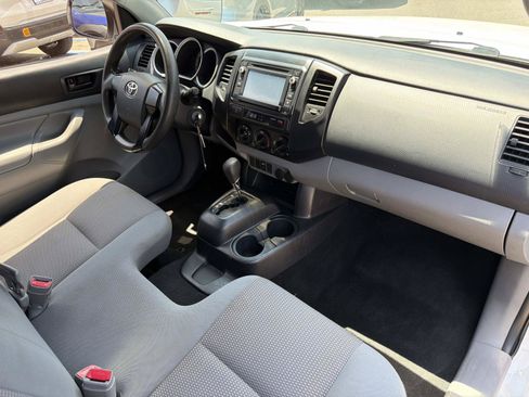 Used 2014 Toyota Tacoma 2WD Regular Cab image 15