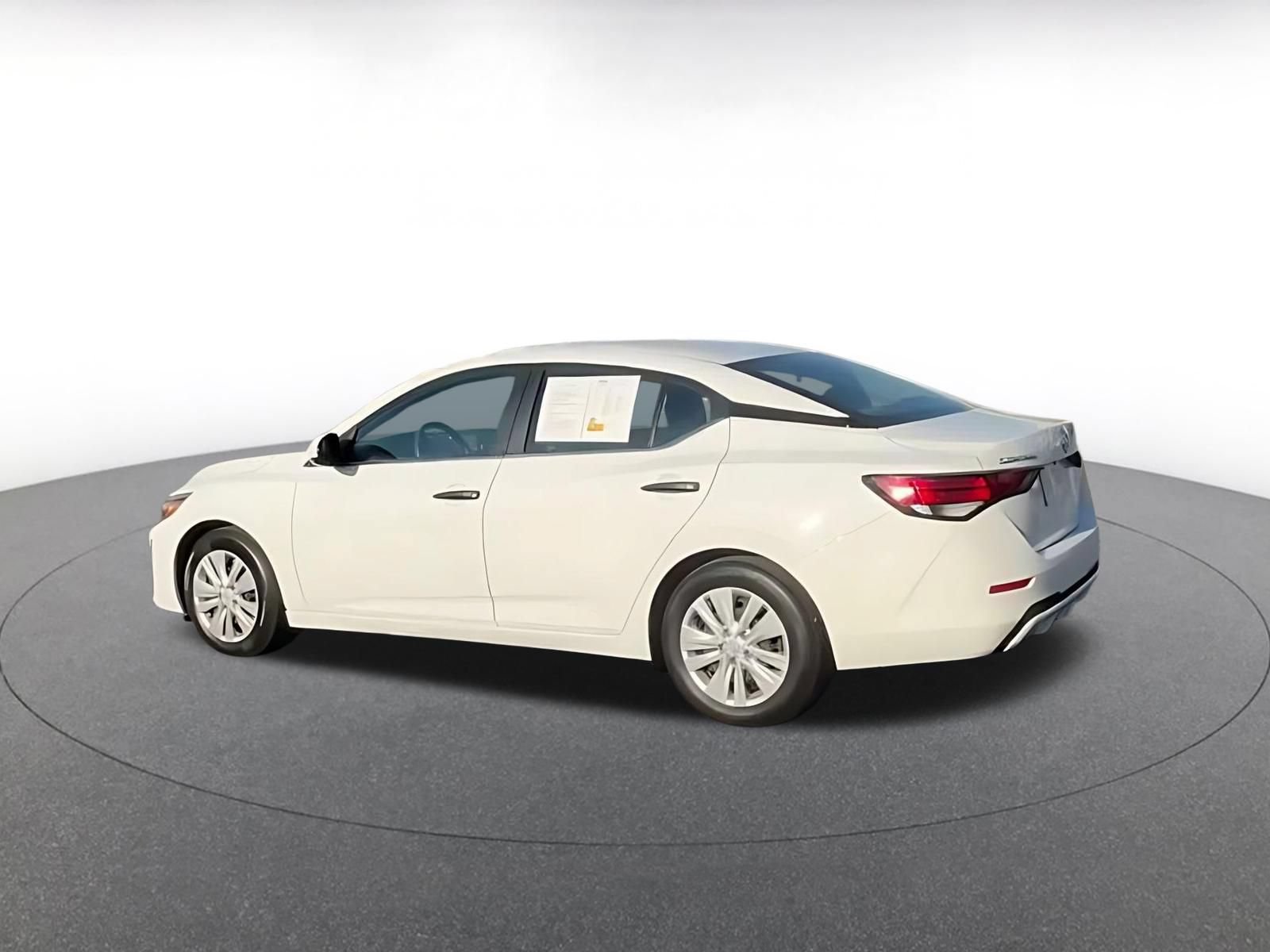 Used 2025 Nissan Sentra S FWD image 3